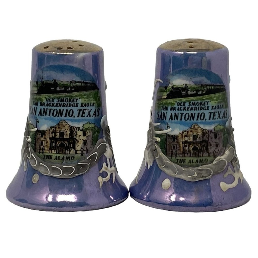 Vintage San Antonio Texas Salt & Pepper Shakers Old Smokey Brackenridge Japan
